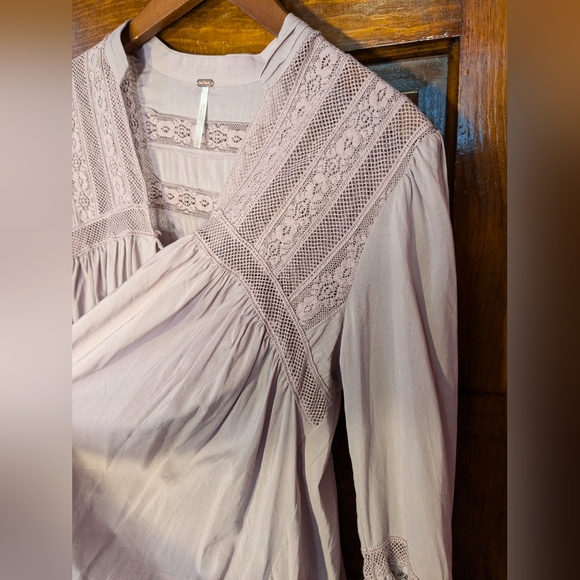 Free People Butterfly Babydoll Blouse Tee Embroidered Boho Anthropologie Small - Picture 3 of 12